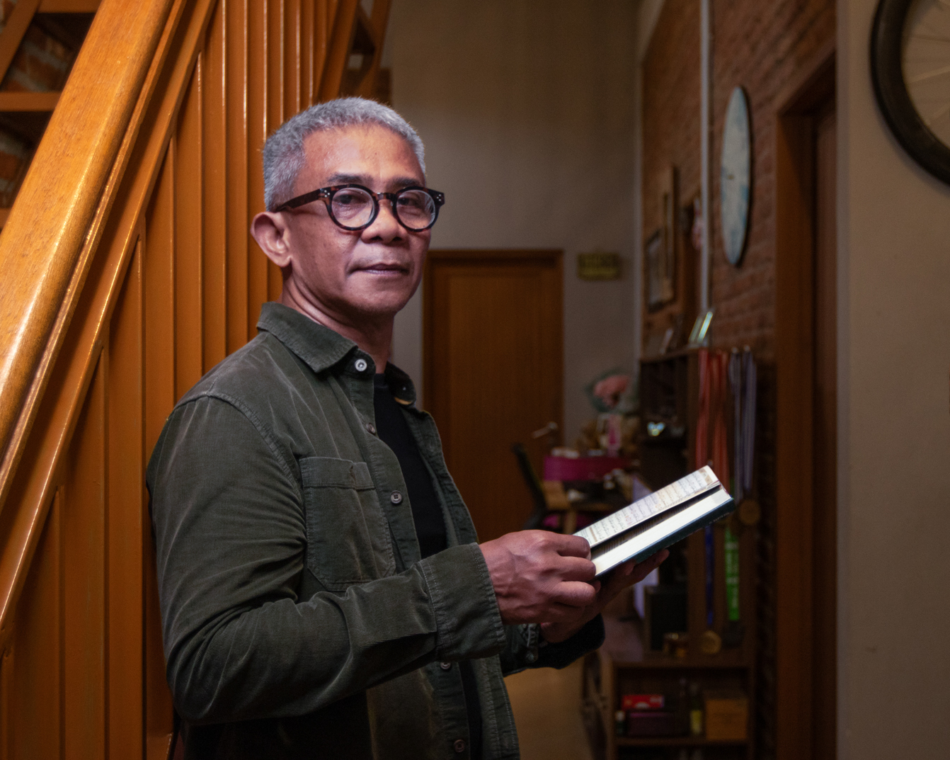 Portrait on Location Home As Studio – Hidayat